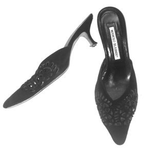 Manolo Blahnik black lace heels - used